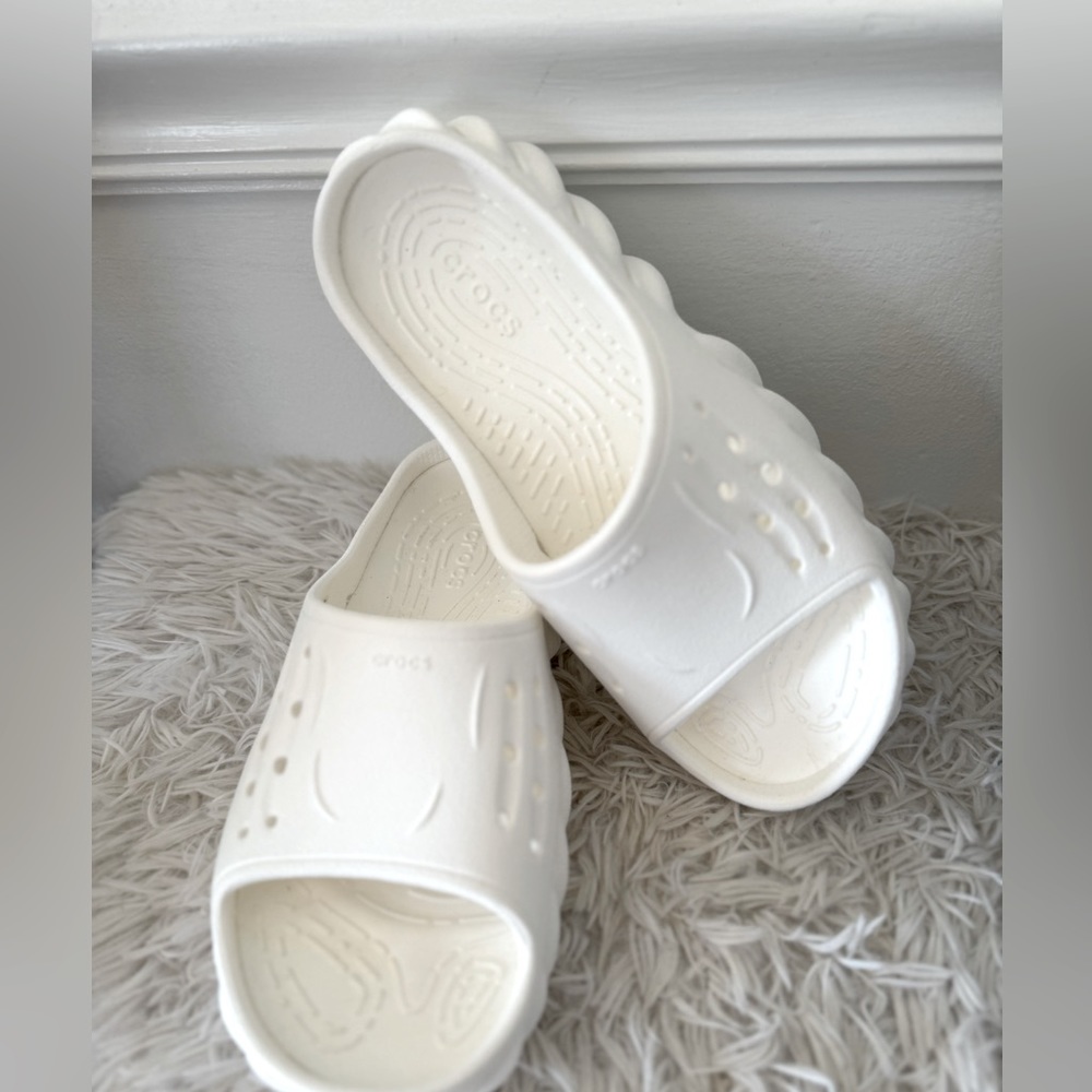 Crocs Echo Slides - image 1